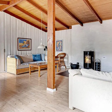 Prázdninový dům 10 Person In *